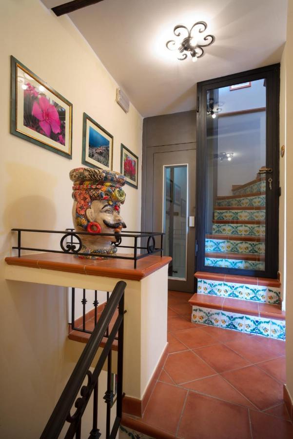 B&B Re Tancredi Taormina Exterior photo