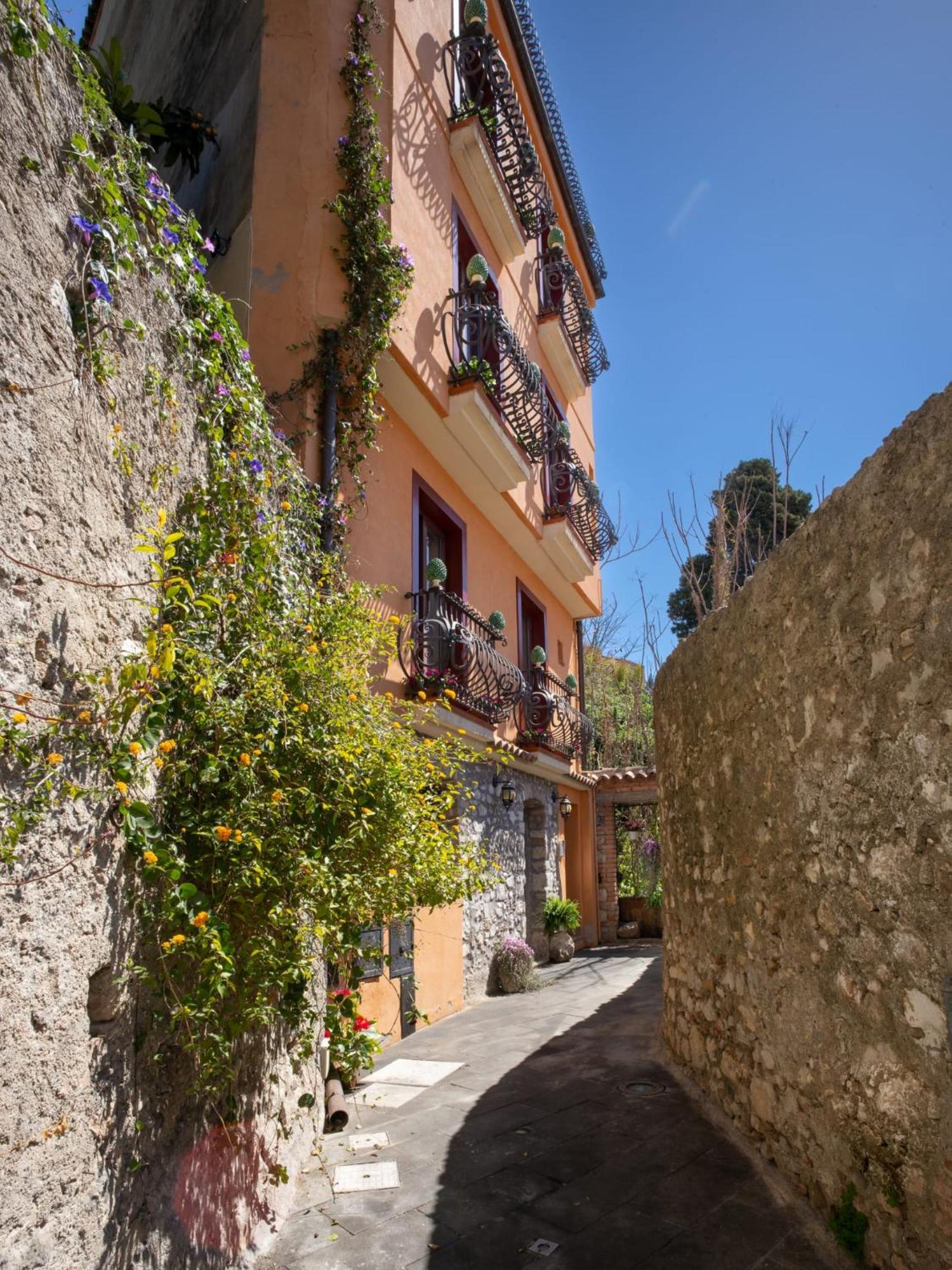 B&B Re Tancredi Taormina Exterior photo